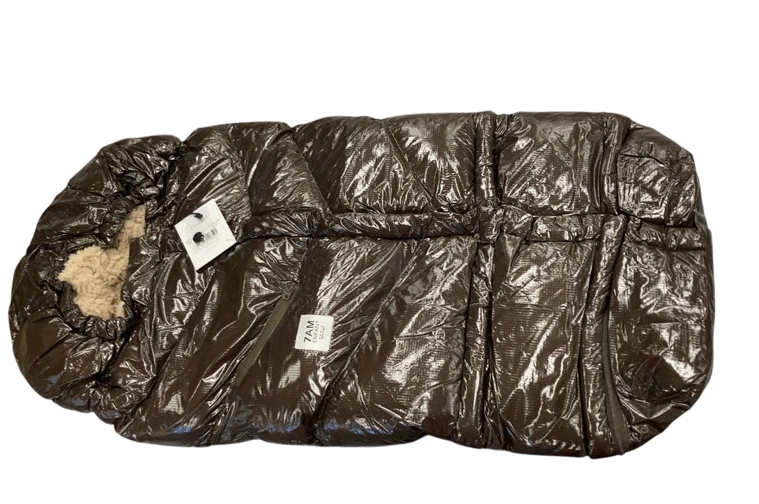 7 A.M. Enfant Blanket 212 Evolution, Brown/Polar Plush - Image 2