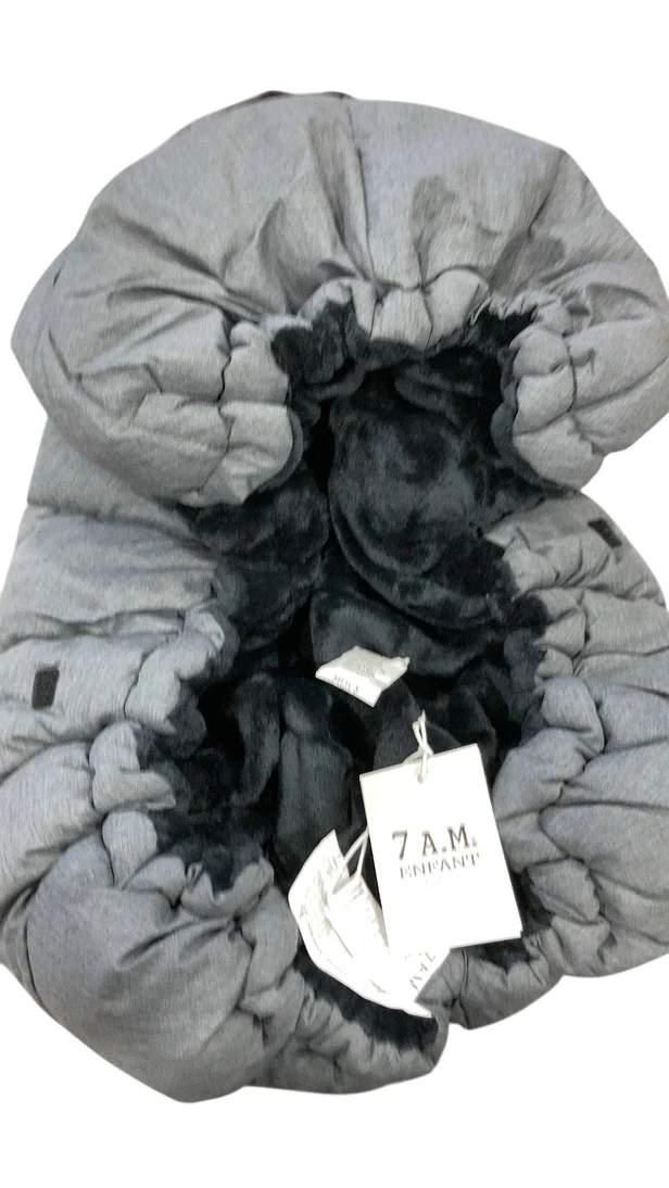 7 A.M. Enfant Car Seat Cocoon, Tundra Heather Grey Dark/Arctic Faux Fu - Image 2