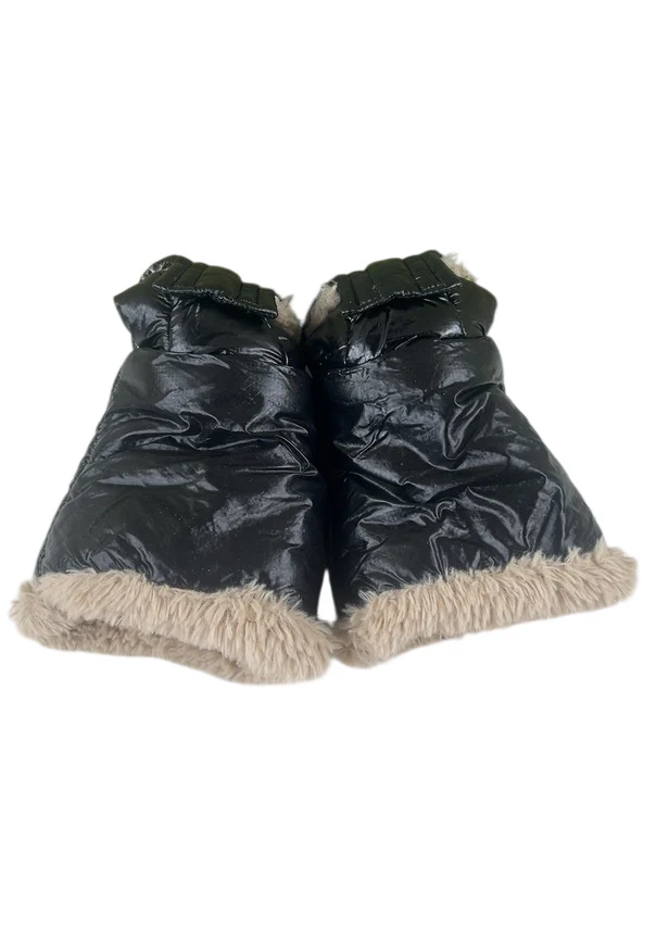 7 A.M. Enfant WarmMuffs, Black Polar - Image 3