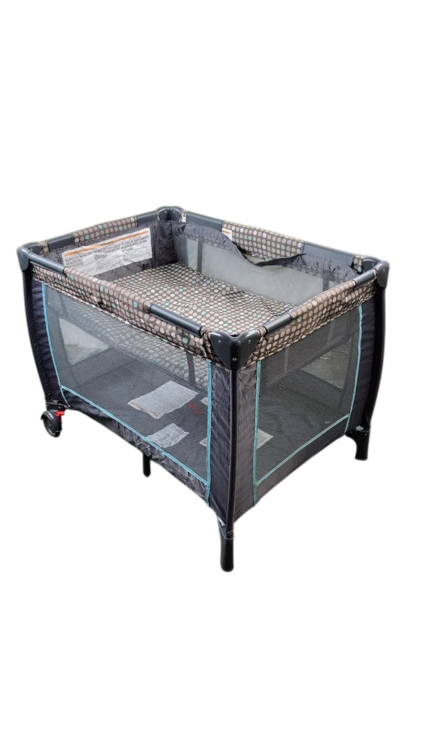 Babies R Us Portable Playard - Image 2