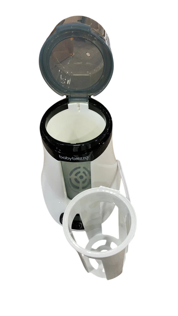 Baby Brezza Safe + Smart Bottle Warmer, White on Black - Image 3