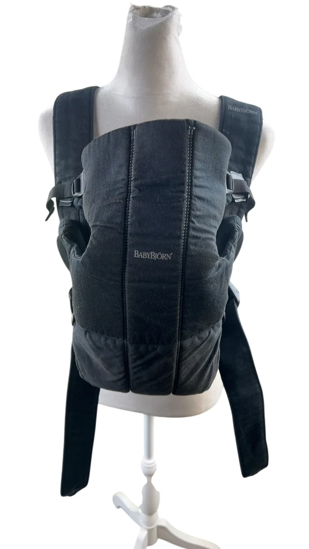 BabyBjorn Baby Carrier Mini, Black Cotton