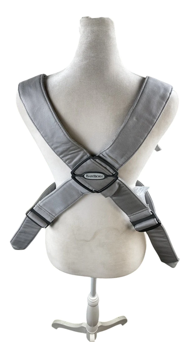 BabyBjorn Baby Carrier Mini, Light Gray 3D Jersey - Image 3