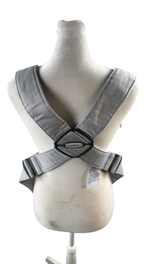 BabyBjorn Baby Carrier Mini, Light Gray 3D Jersey - Image 3