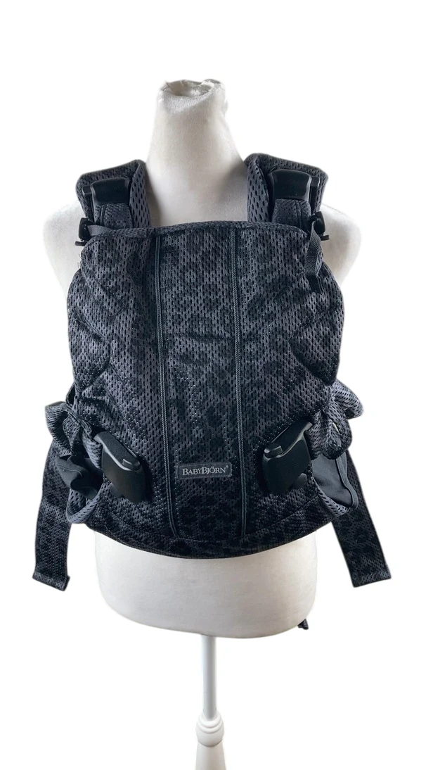 BabyBjorn Baby Carrier One Air 3D Mesh, Anthracite/Leopard