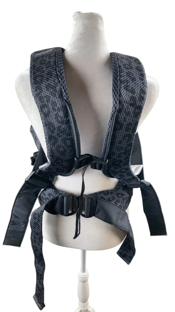 BabyBjorn Baby Carrier One Air 3D Mesh, Anthracite/Leopard - Image 3
