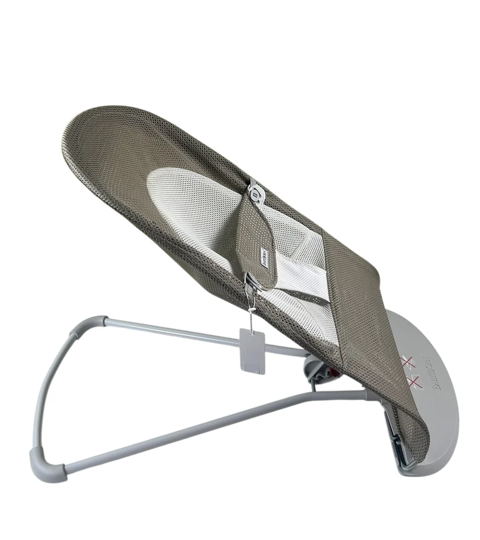 BabyBjorn Bouncer Balance Soft, Gray Beige Mesh, Light Gray Frame - Image 3