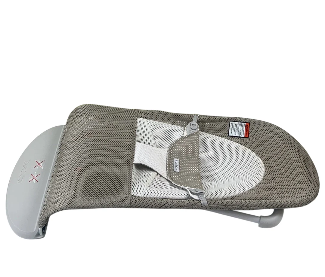 BabyBjorn Bouncer Balance Soft, Gray Beige Mesh, Light Gray Frame - Image 6