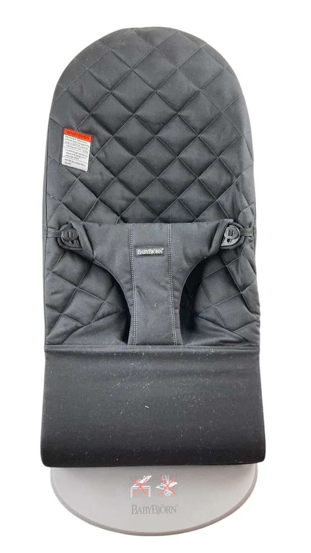 BabyBjorn Bouncer Bliss, Black Cotton Classic Quilt, Dark Gray Frame - Image 2
