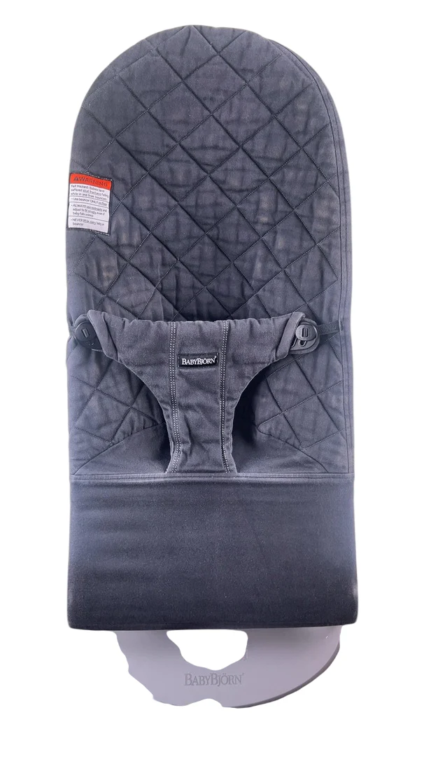 BabyBjorn Bouncer Bliss, Black Cotton Classic Quilt, Dark Gray Frame - Image 2