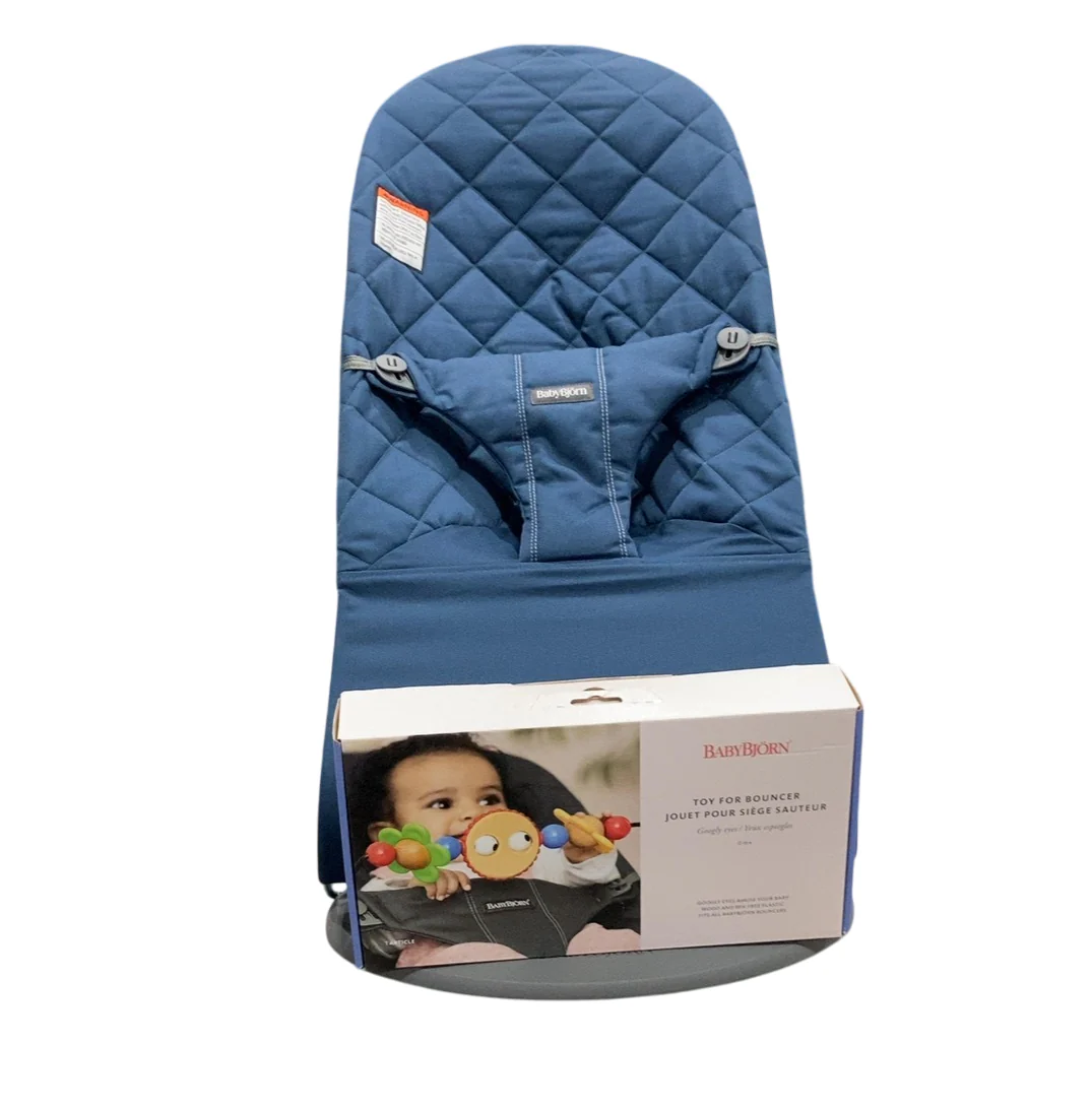 BabyBjorn Bouncer Bliss Bundle With Toy Bar, Dark Gray Frame, Googly Eyes Pastels, Midnight Blue Classic Quilt - Image 4