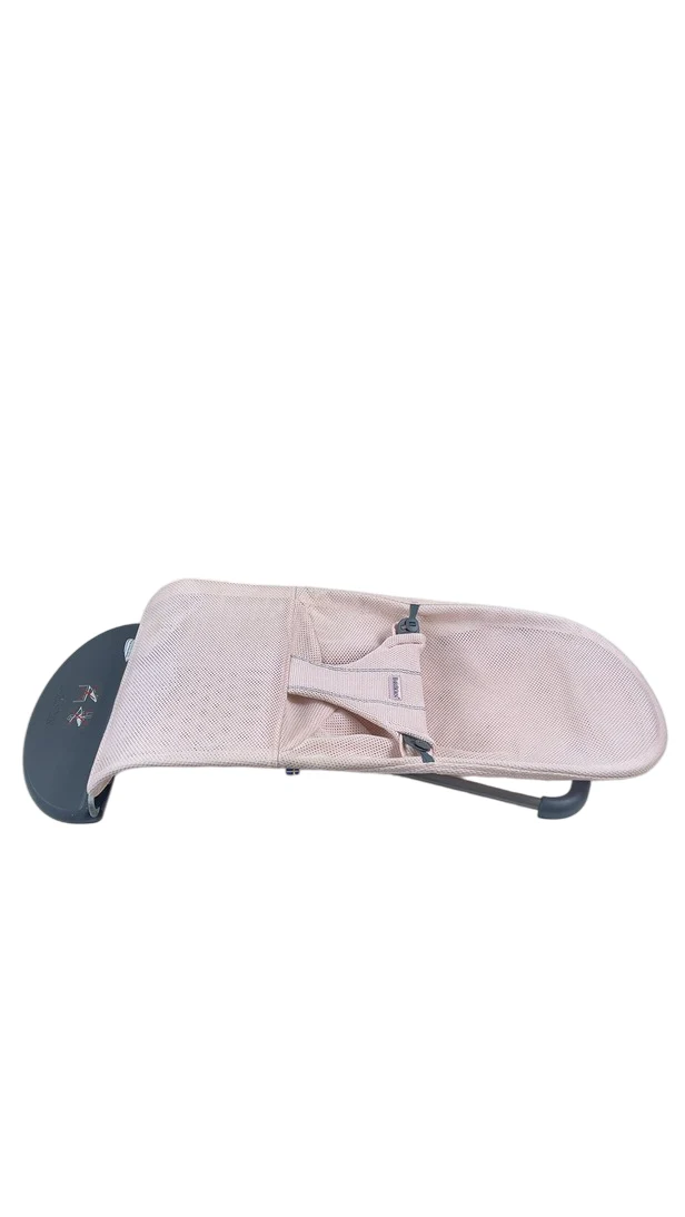 BabyBjorn Bouncer Bliss, Dark Gray Frame, Powder Pink Mesh - Image 7