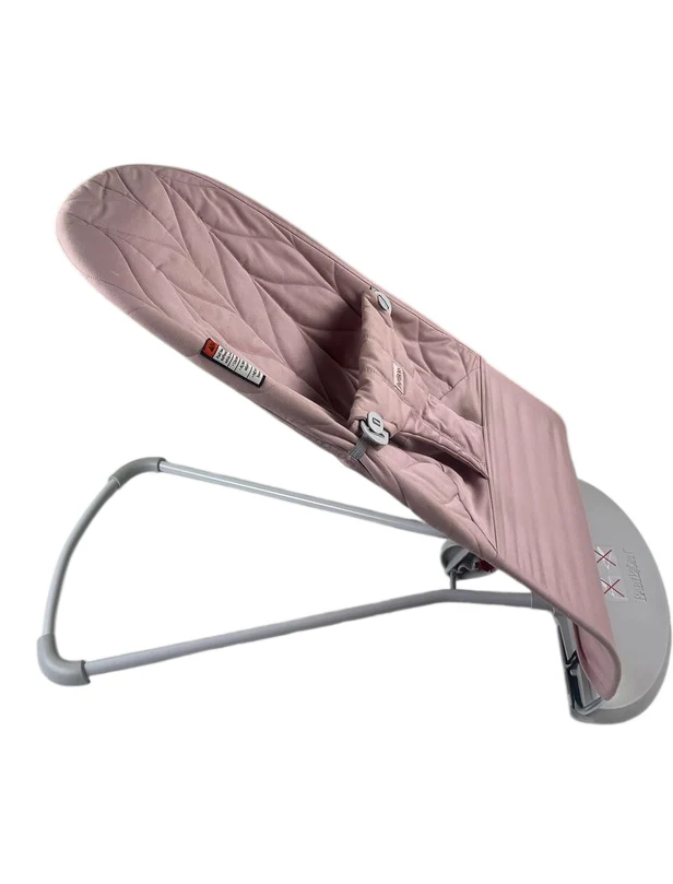 BabyBjorn Bouncer Bliss, Dusty Pink Cotton Petal Quilt, Light Gray Frame - Image 2