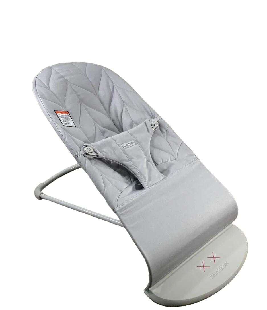 BabyBjorn Bouncer Bliss, Light Gray Frame, Light Gray Cotton Petal Quilt