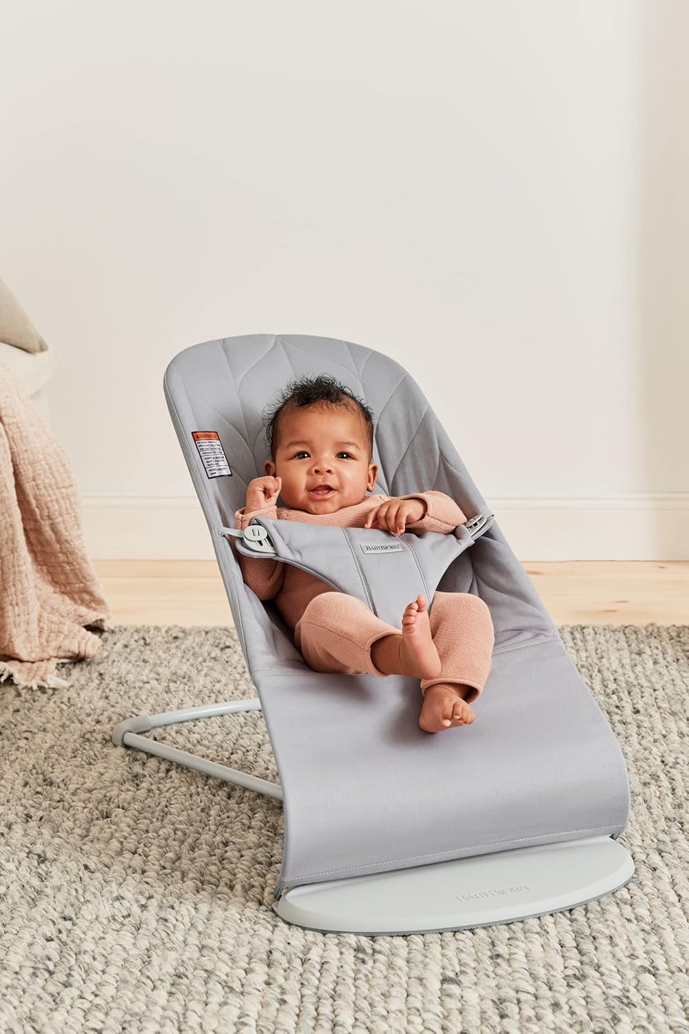 BabyBjorn Bouncer Bliss, Light Gray Frame, Light Gray Cotton Petal Quilt - Image 2