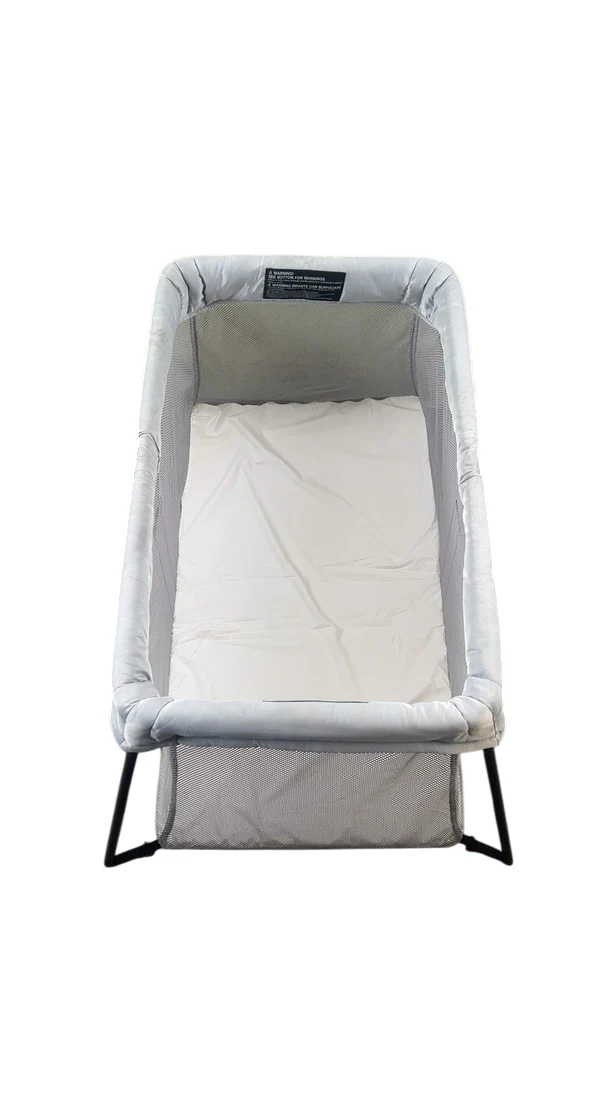 BabyBjorn Travel Crib Light Bundle with Fitted Sheet, Silver - Image 5