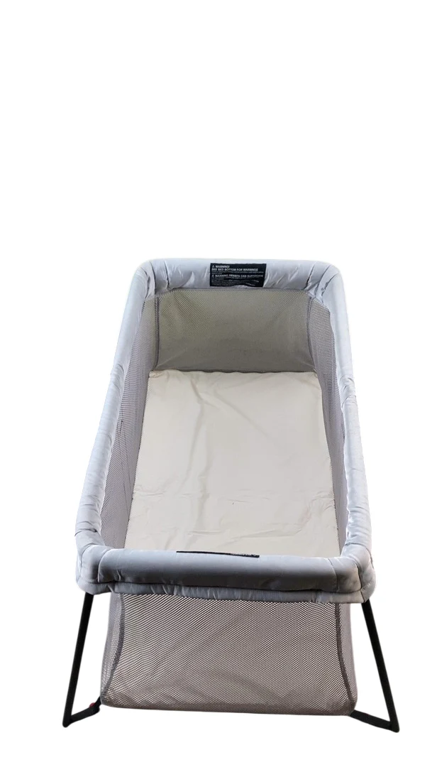 BabyBjorn Travel Crib Light Bundle with Fitted Sheet, Silver - Image 4