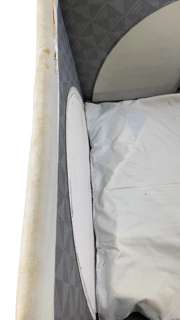Century 2 In 1 Playard, Metro - Image 4