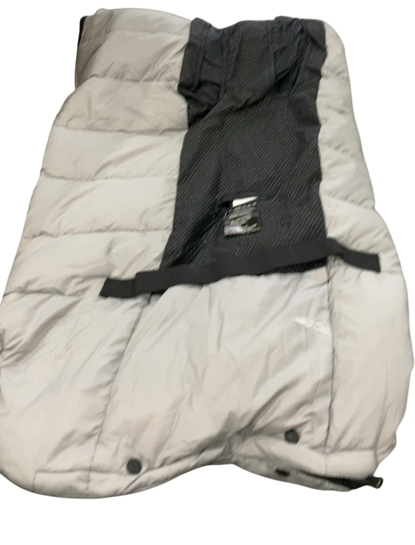 Colugo The Cozy Footmuff, Cool Grey - Image 4