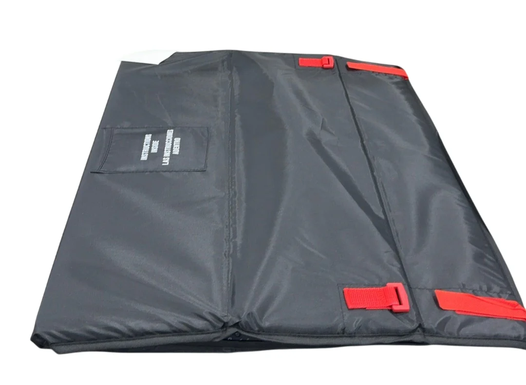Cosco Kids Funsport Play Yard, Noir Dot - Image 6
