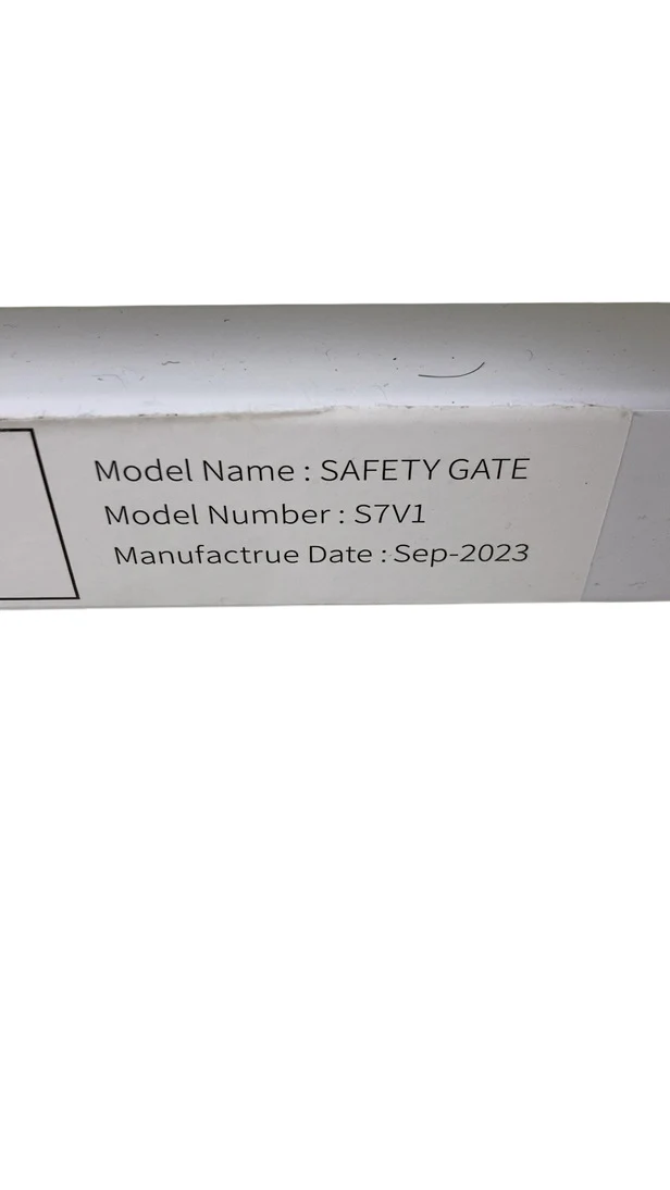 Cumbor Safety Gate, White, 29.7" to 46", S7V1 - Image 4