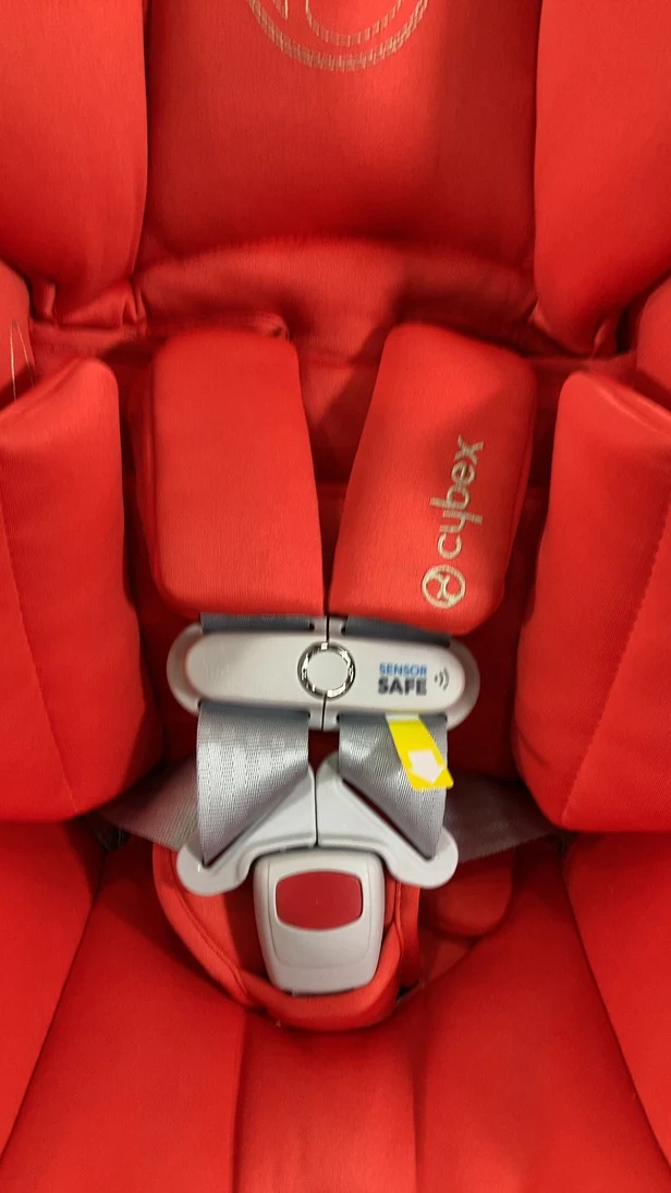 Cybex Cloud G Lux with SensorSafe, 2024, Hibiscus Red - Image 6