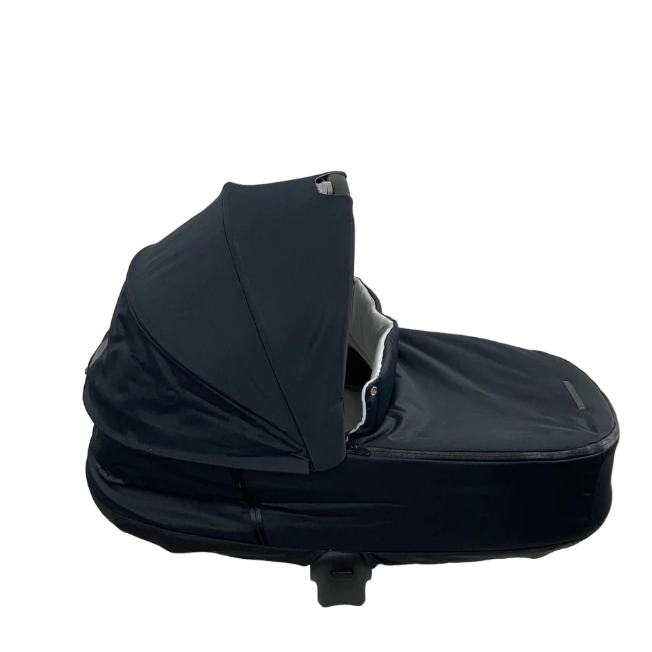 Cybex PRIAM Lux Carry Cot, Deep Black - Image 2