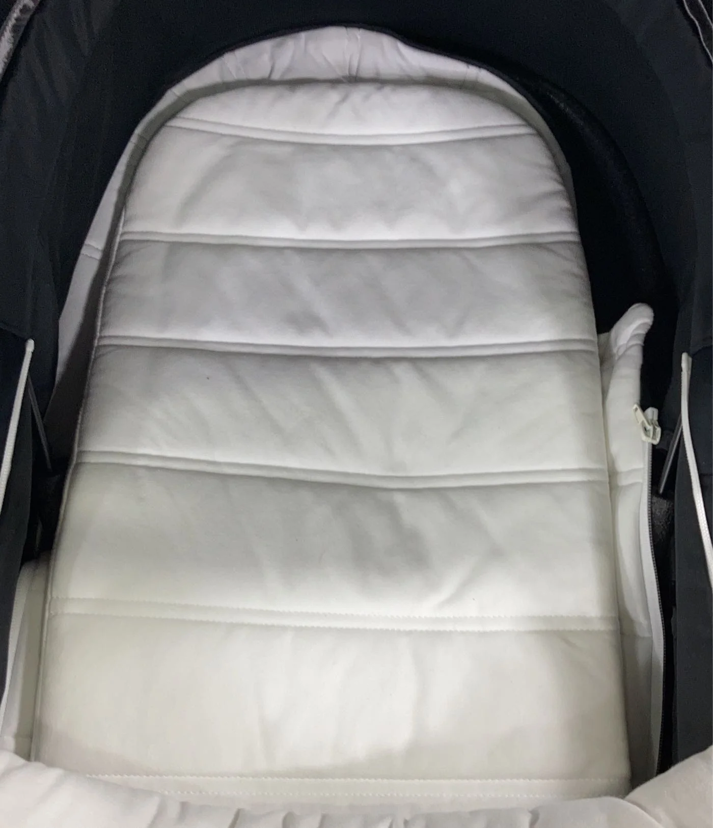 Cybex PRIAM Lux Carry Cot, Deep Black - Image 5