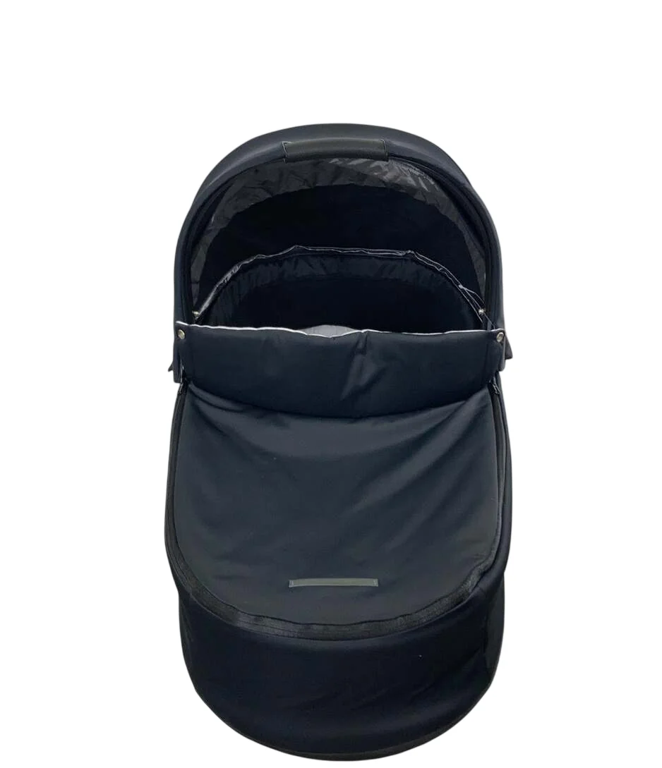 Cybex PRIAM Lux Carry Cot, Deep Black - Image 3