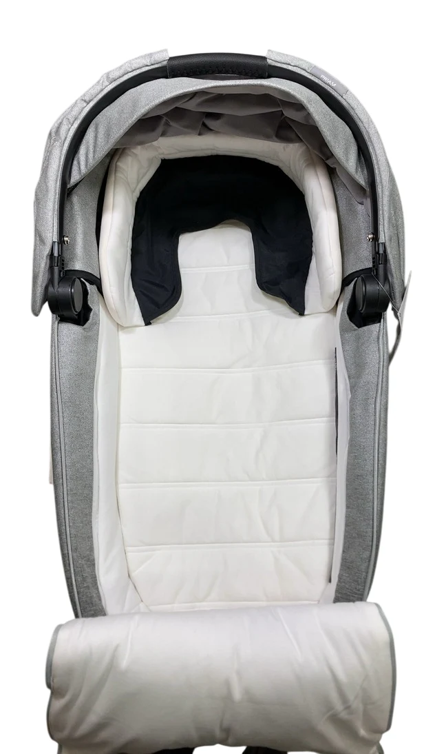 Cybex PRIAM Lux Carry Cot, Koi Mid Grey - Image 6