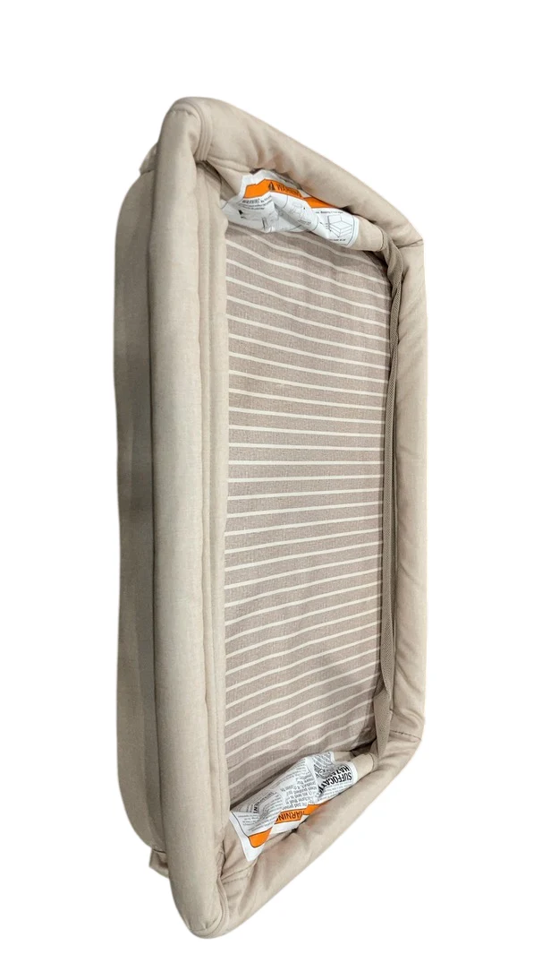 Delta Children babyGap Whisper Bedside Bassinet, Oatmeal - Image 2