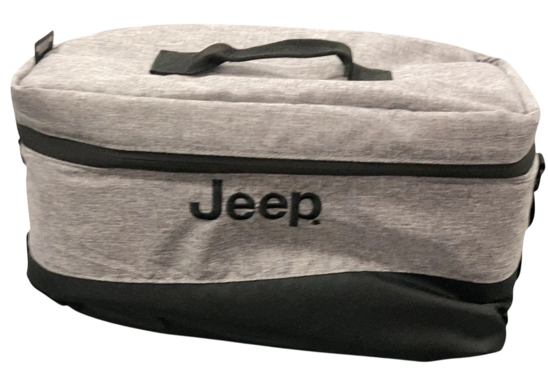 Delta Children Jeep Deluxe Wrangler Wagon Stroller with Cooler Bag and Parent Organizer, 4 Seater, Grey - Image 7