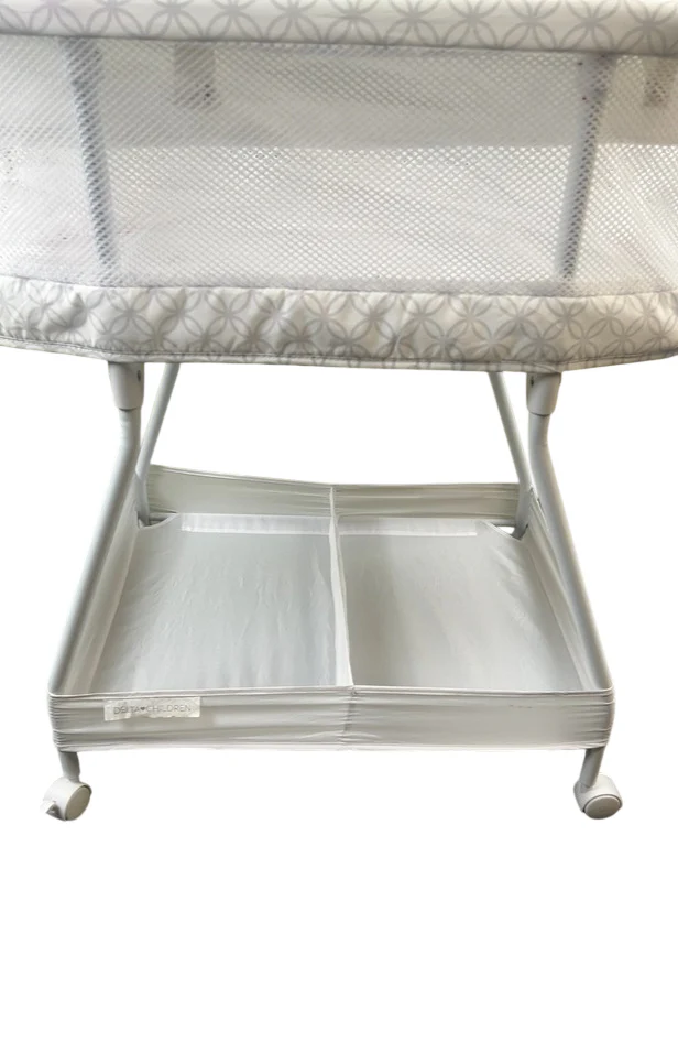 Delta Children Sweet Dreams Bassinet with Airflow Mesh, Grey Infinity - Image 6