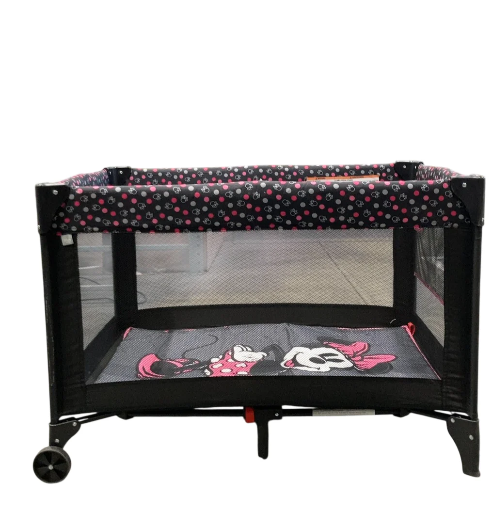 Disney Baby 3D Ultra Play Yard with Bassinet, Modern Minnie