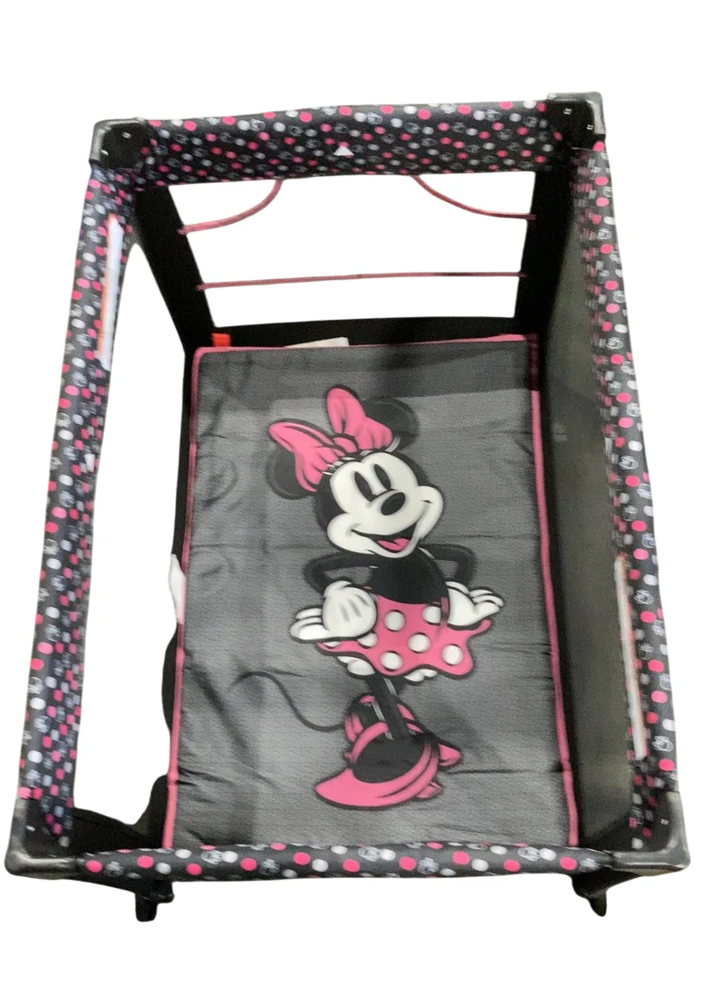 Disney Baby 3D Ultra Play Yard with Bassinet, Modern Minnie - Image 2