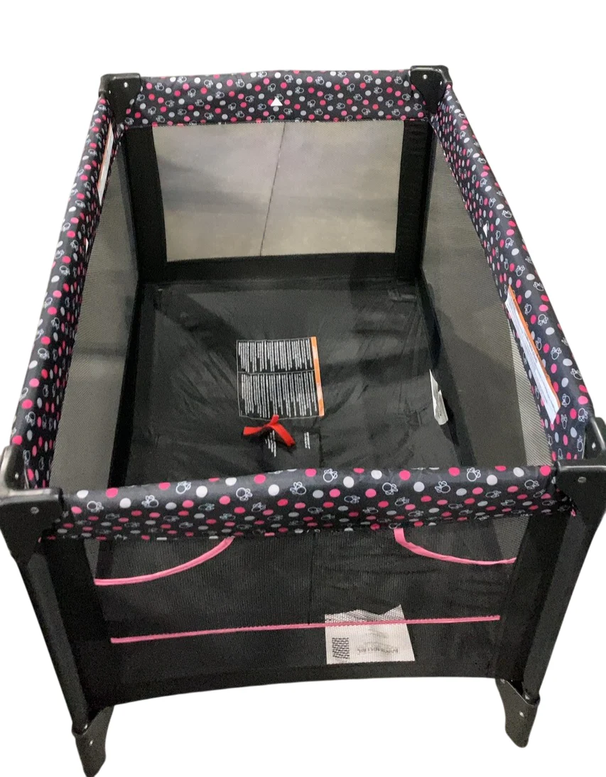 Disney Baby 3D Ultra Play Yard with Bassinet, Modern Minnie - Image 3