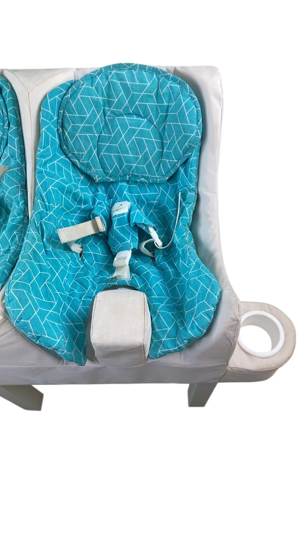 Table For Two Twin Feeding System, Geo Turquoise & White - Image 5
