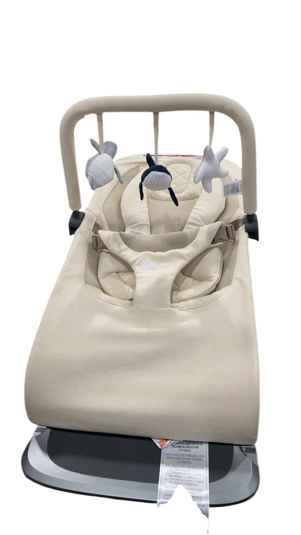 Ergobaby Evolve Bouncer & Toy Bar Bundle, Cream