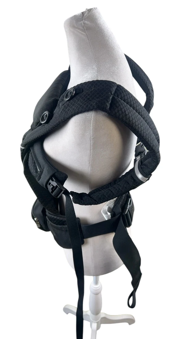 Ergobaby Omni Breeze Baby Carrier, Onyx Back - Image 4