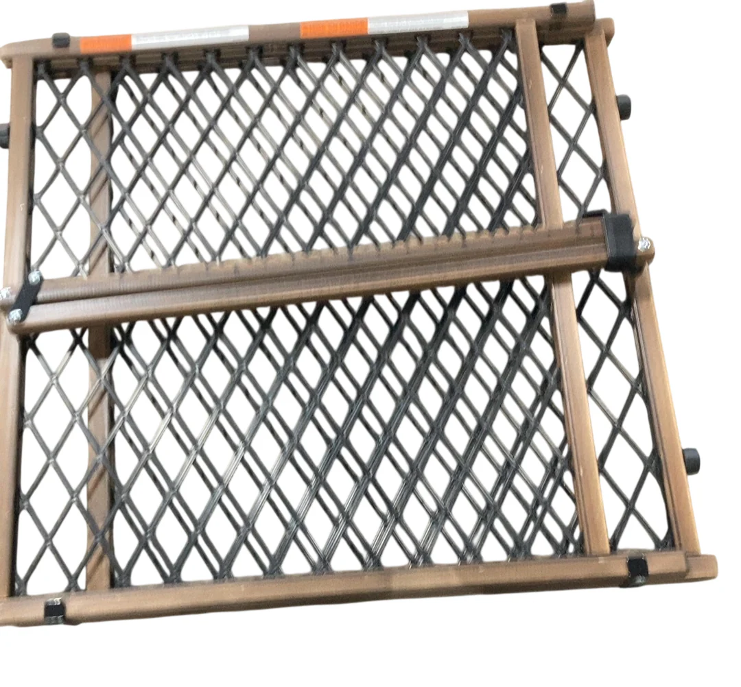 Evenflo Position & Lock Adjustable Wood Baby Gate, Farmhouse Collection - Image 3