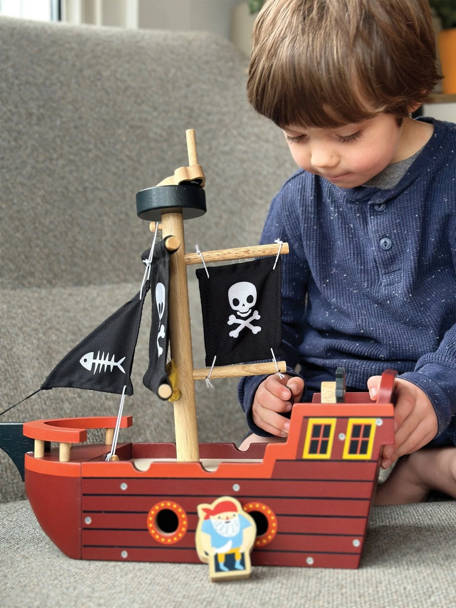Mentari Fishbones Pirate Ship - Image 11