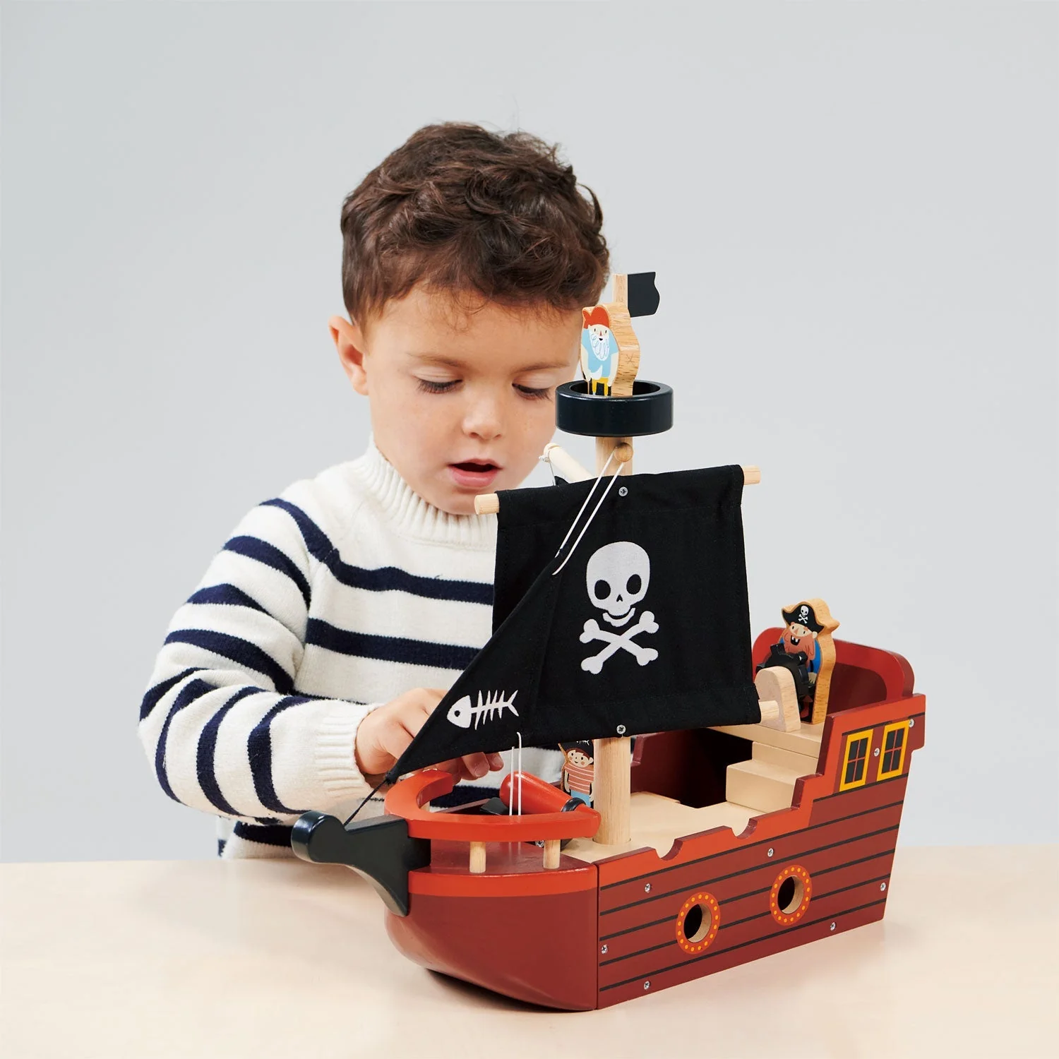 Mentari Fishbones Pirate Ship - Image 4