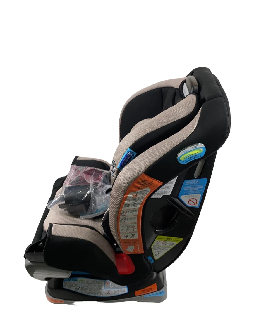 Graco Extend2Fit 3-in-1 Convertible Car Seat, Stocklyn, 2024 - Image 2