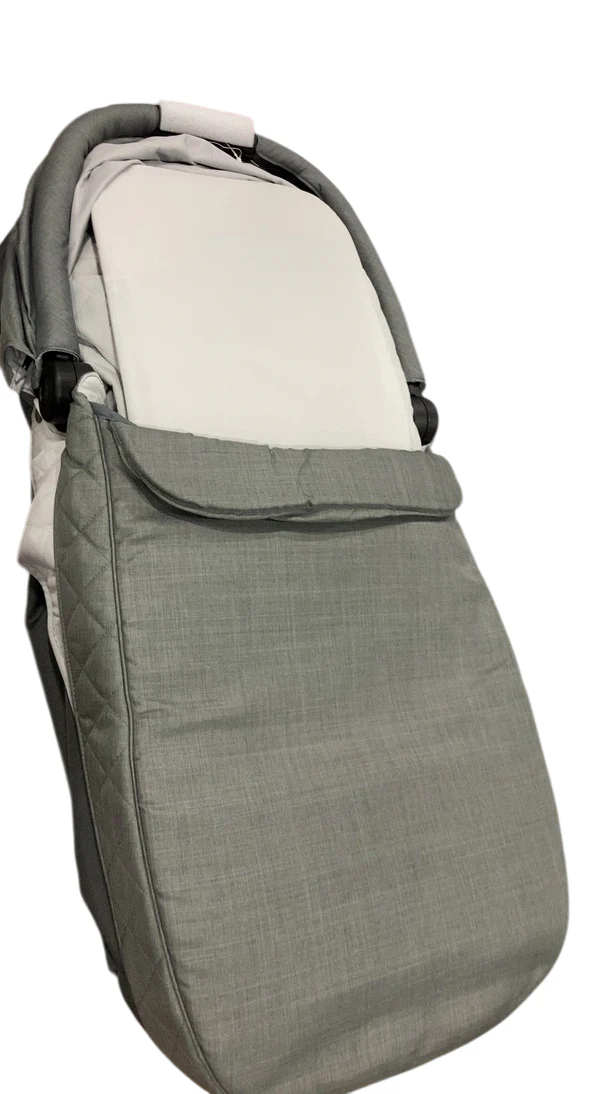 Graco Modes Carry Cot, Midtown - Image 3