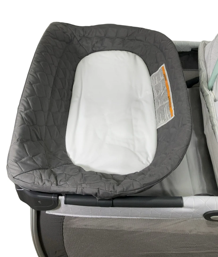Graco Pack 'n Play Close2Baby Bassinet Playard, Derby - Image 6