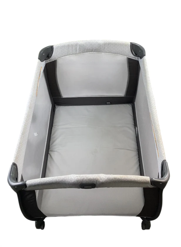 Graco Pack 'n Play Newborn2Toddler - Image 6