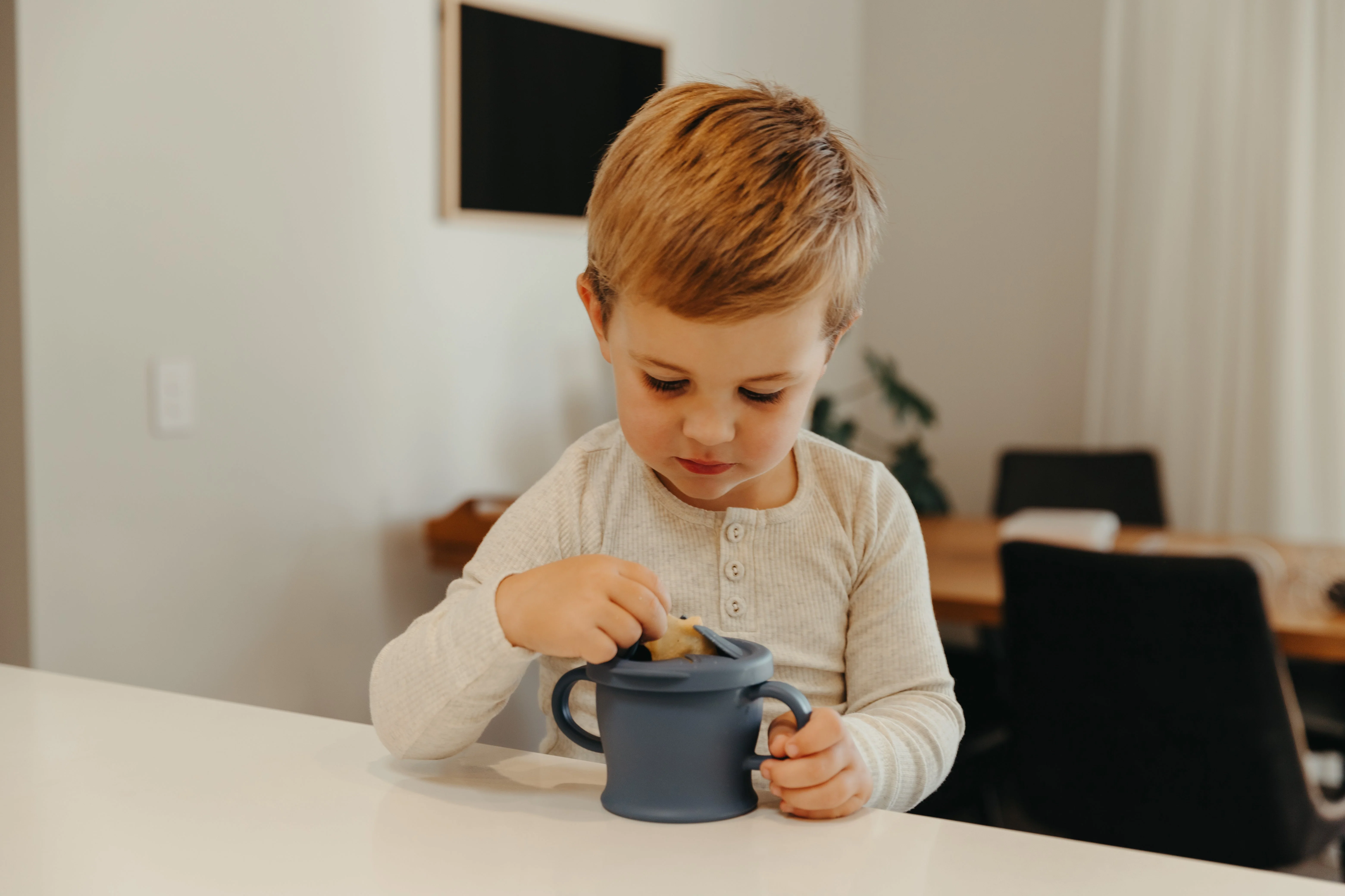 Haakaa Silicone Sip-N-Snack Cup 8 oz - Image 13