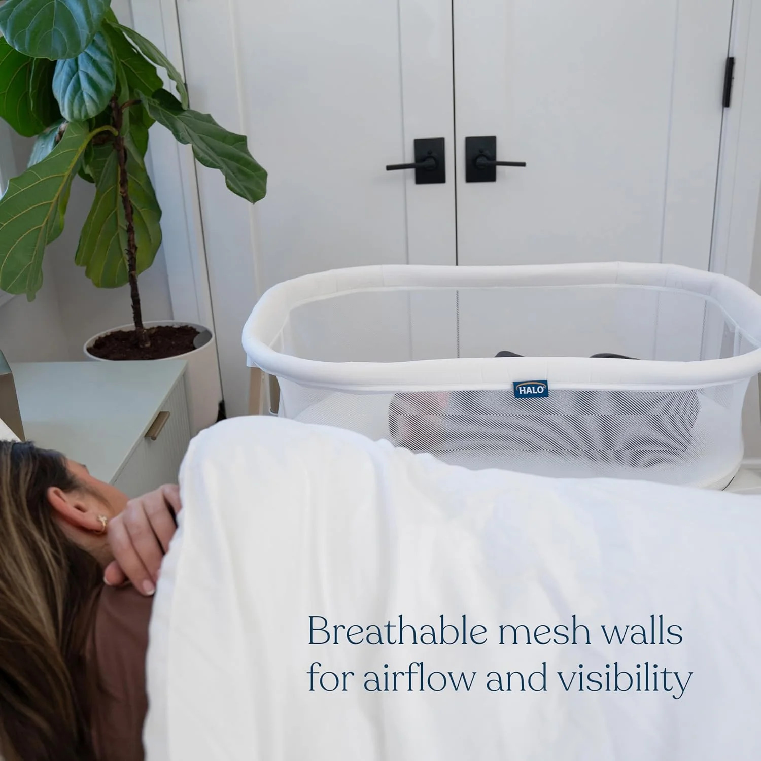 Halo BassiNest Essential Sleeper, White - Image 4