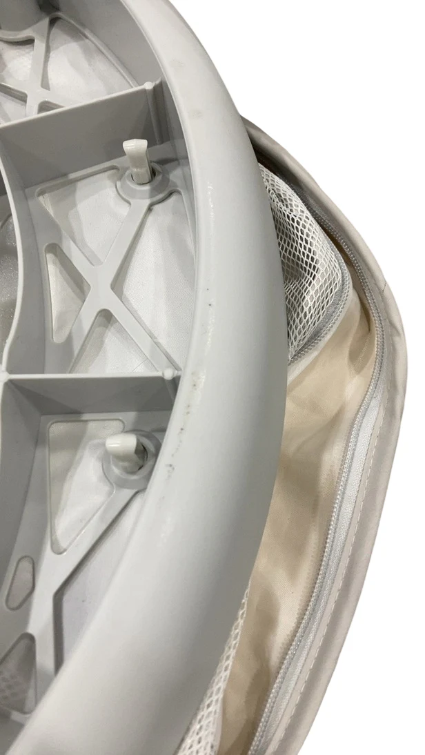Halo Bassinest Swivel Sleeper 3.0, Grey - Image 6