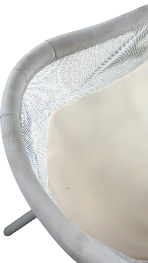 Halo Bassinest Swivel Sleeper 3.0, Grey - Image 6